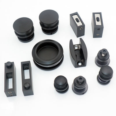 Porte scorrevoli in vetro senza telaio Kit hardware con porta scorrevole in stile chiuso e diretto
