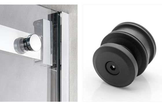 Sistema di porta scorrevole di doccia di vetro con hardware di porta da fienile d'argento Design sofisticato