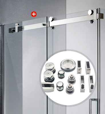 Porta scorrevole in stile aperto e kit di attrezzature con altri materiali del vassoio